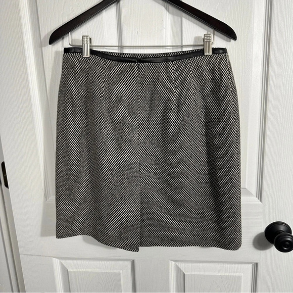 Talbots 12 petite wool blend skirt with leather trim, black/white microcheck - Picture 4 of 8